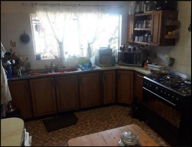 4 BEDROOM HOUSE FOR SALE IN WELVERDIEND